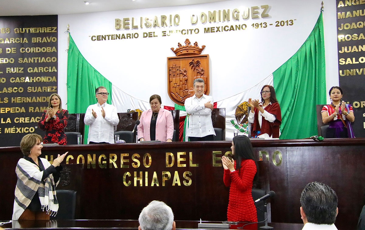 recaeropuerto111223