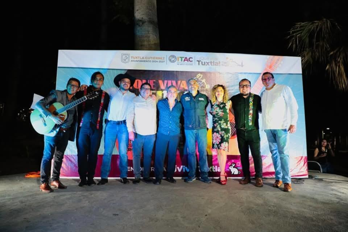 tuxtlaquevivalatrova260525