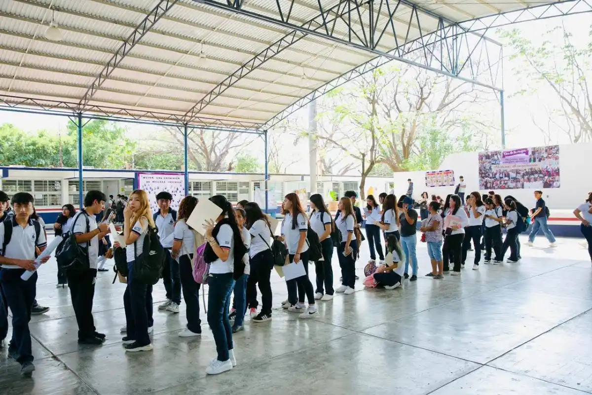 mujerseguracobach130326